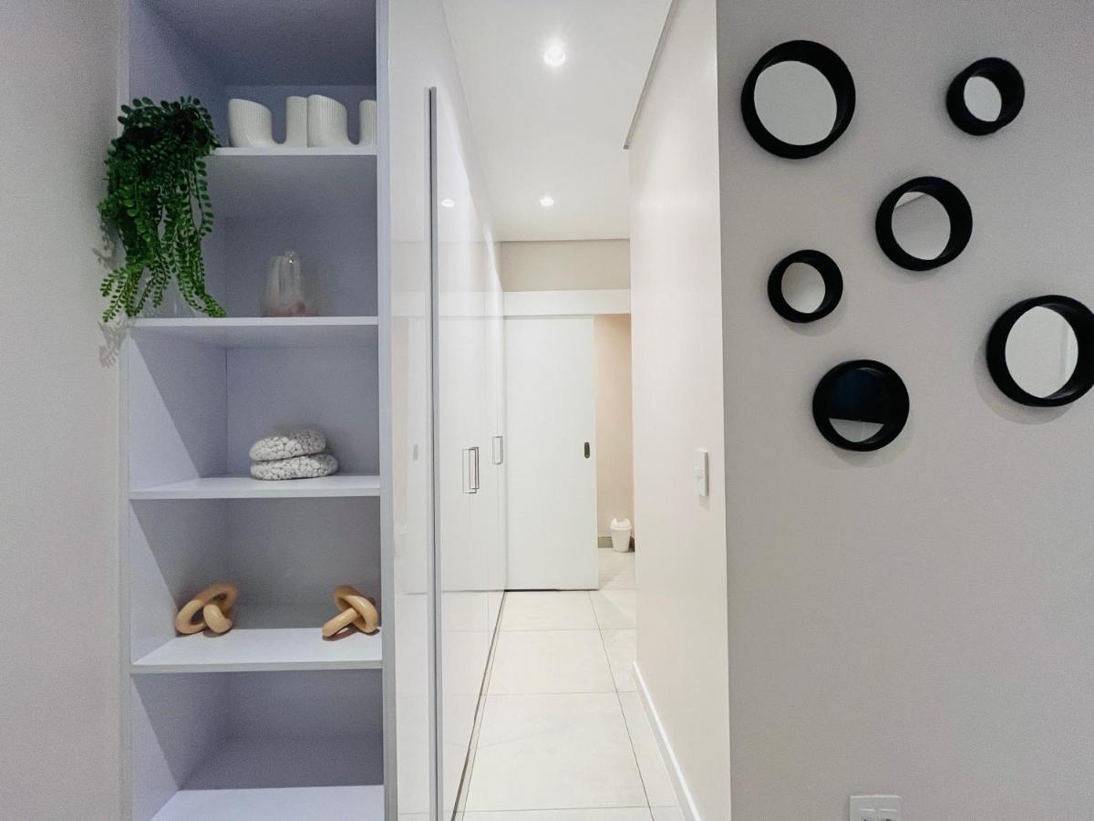 1 Bedroom In Sandton Apartamento Joanesburgo