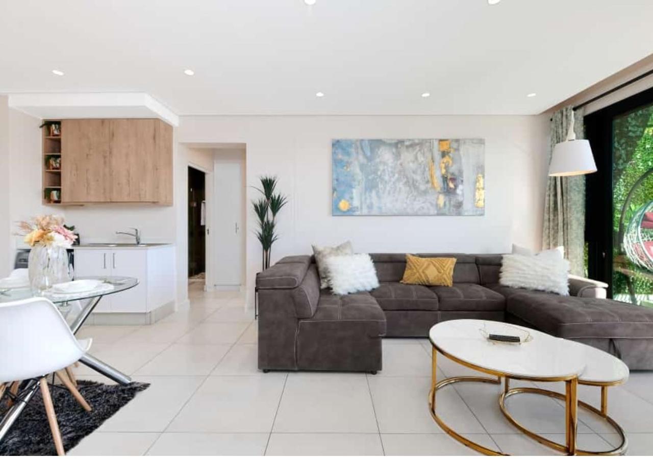 1 Bedroom In Sandton Joanesburgo